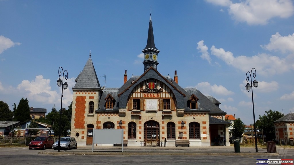 Senlis L'ancienne Gare SNCF