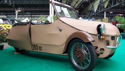 2ème Salon rétro auto Evreux
