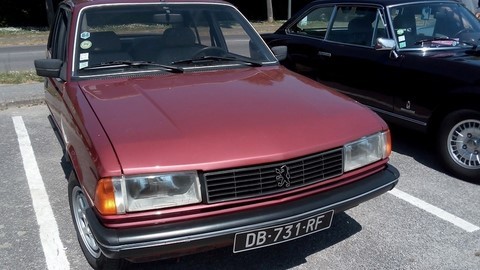 Beauvais Rendez-vous mensuel de voitures anciennes