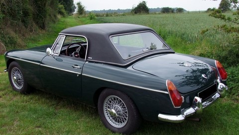MG B AVEC hard top