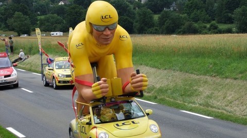 caravane publicitaire du tour de France