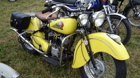 moto indian jaune